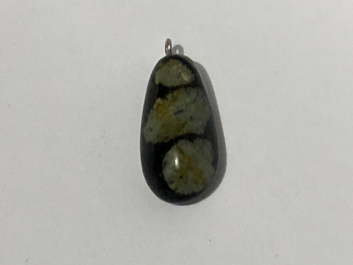 Green pendant stone