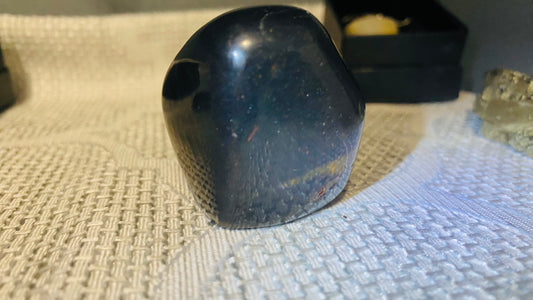 Copper quartz stone polished
