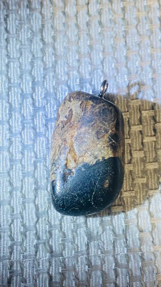 Black and tan pretty stone pendant